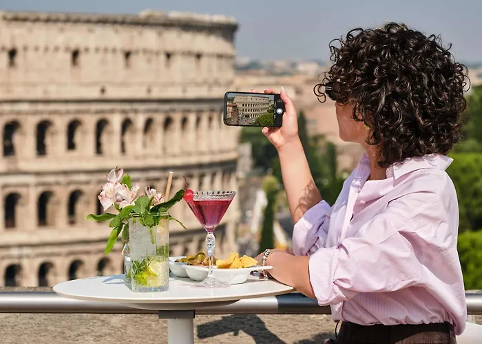 Hotel Mercure Centro Colosseo 4*