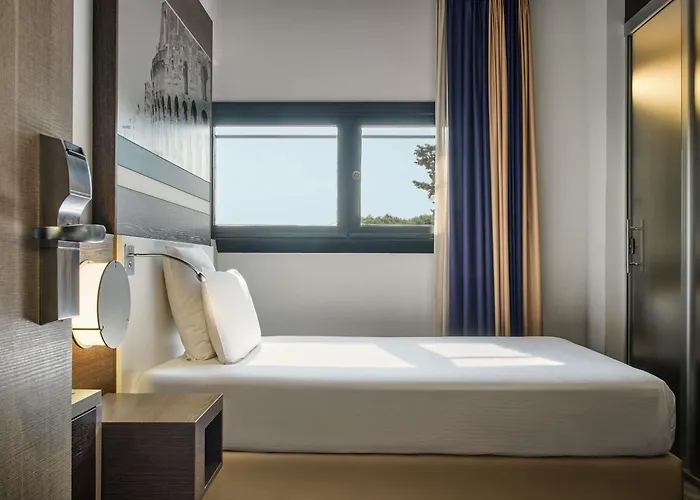 Mercure Centro Colosseo Hotel 4*